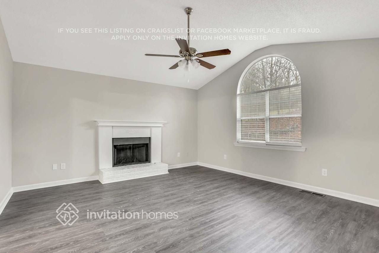 643 Davis Mill Dr - Photo 4 of 26