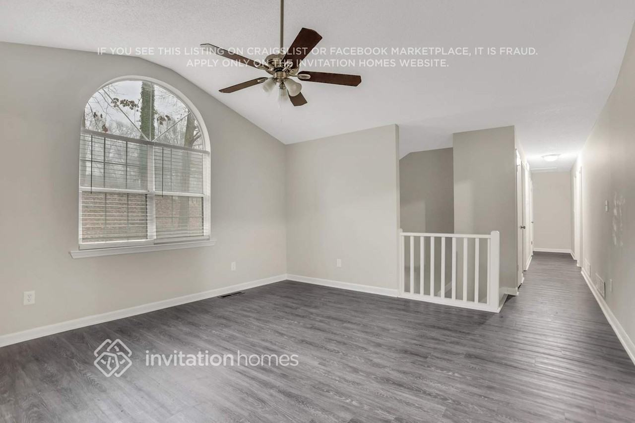 643 Davis Mill Dr - Photo 7 of 26