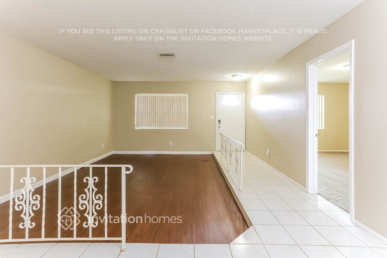 7221 Nw 11th St - Photo 2 of 18