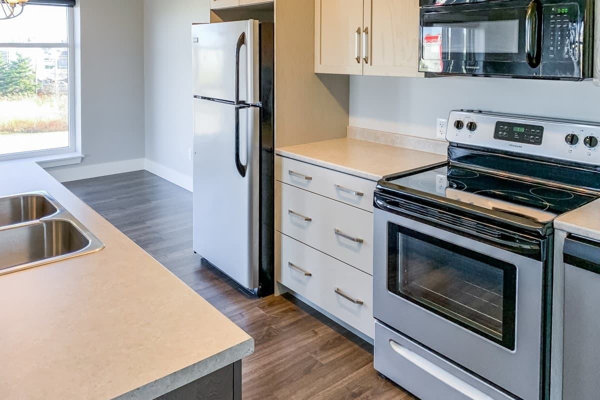 The Tides - Photo 7 of 33