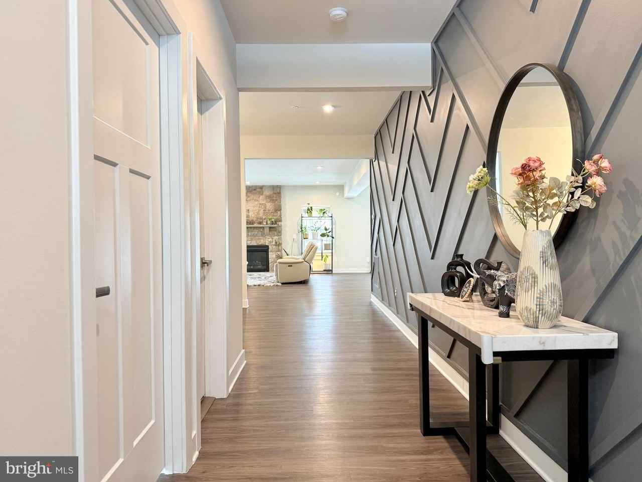 11360 Wheeler Ridge Dr - Photo 3 of 32