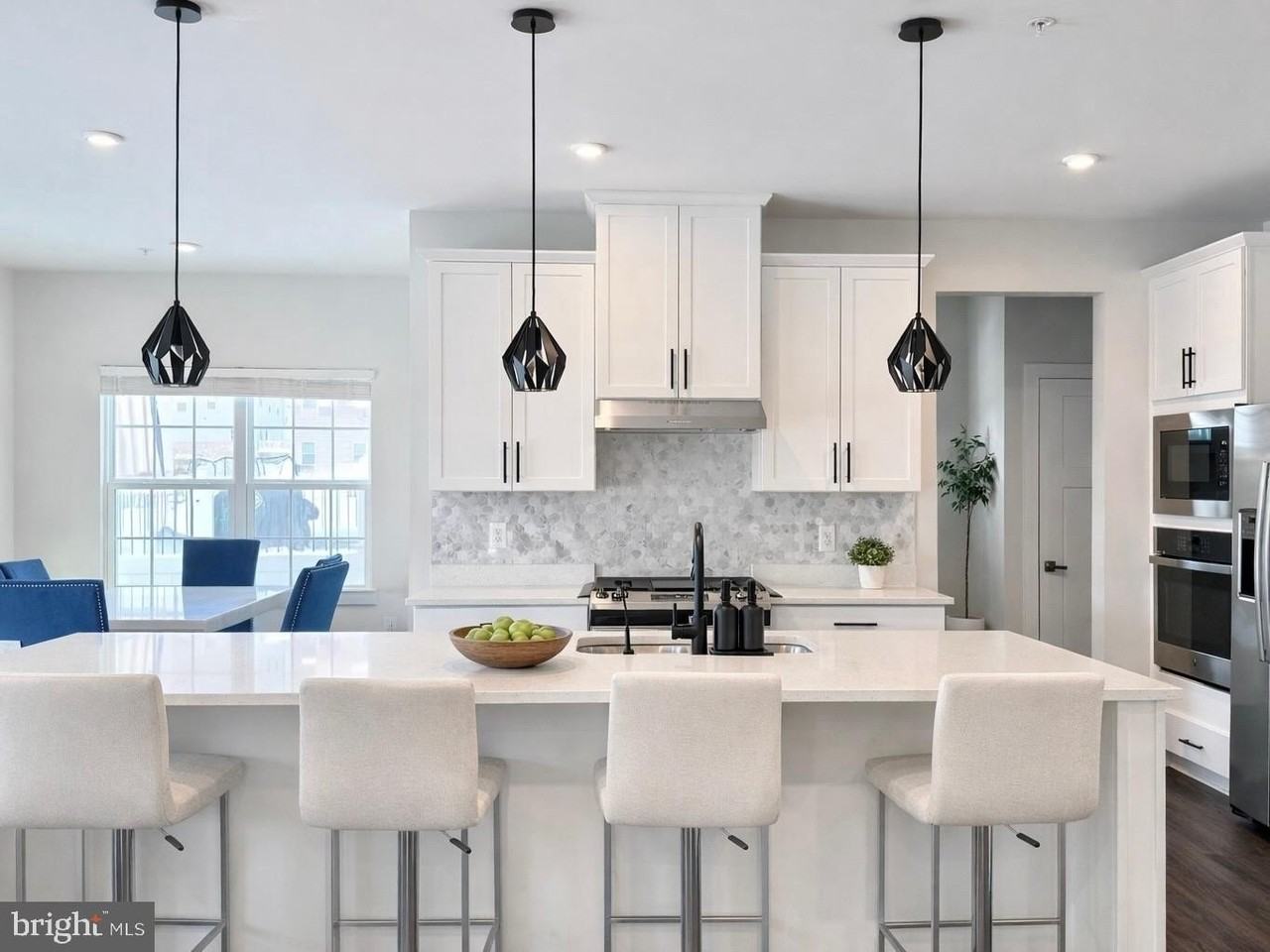 11360 Wheeler Ridge Dr - Photo 6 of 32