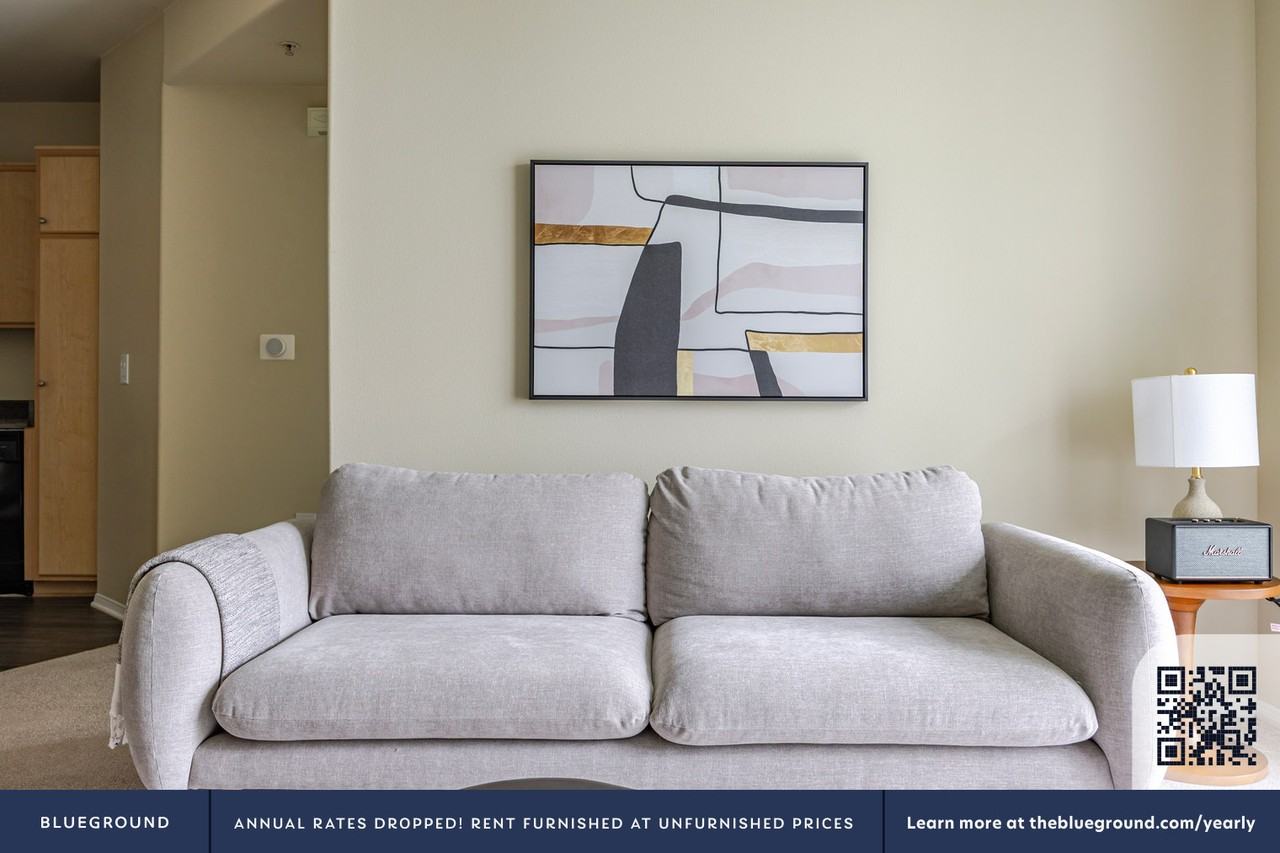 5535 Westlawn Avenue - Photo 4 of 47