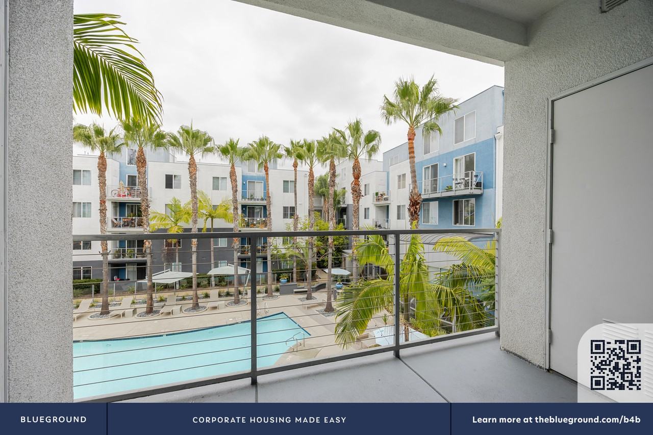 5535 Westlawn Avenue - Photo 6 of 47