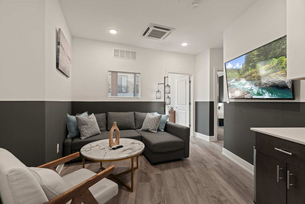 1214 North American Street - Photo 2 of 25