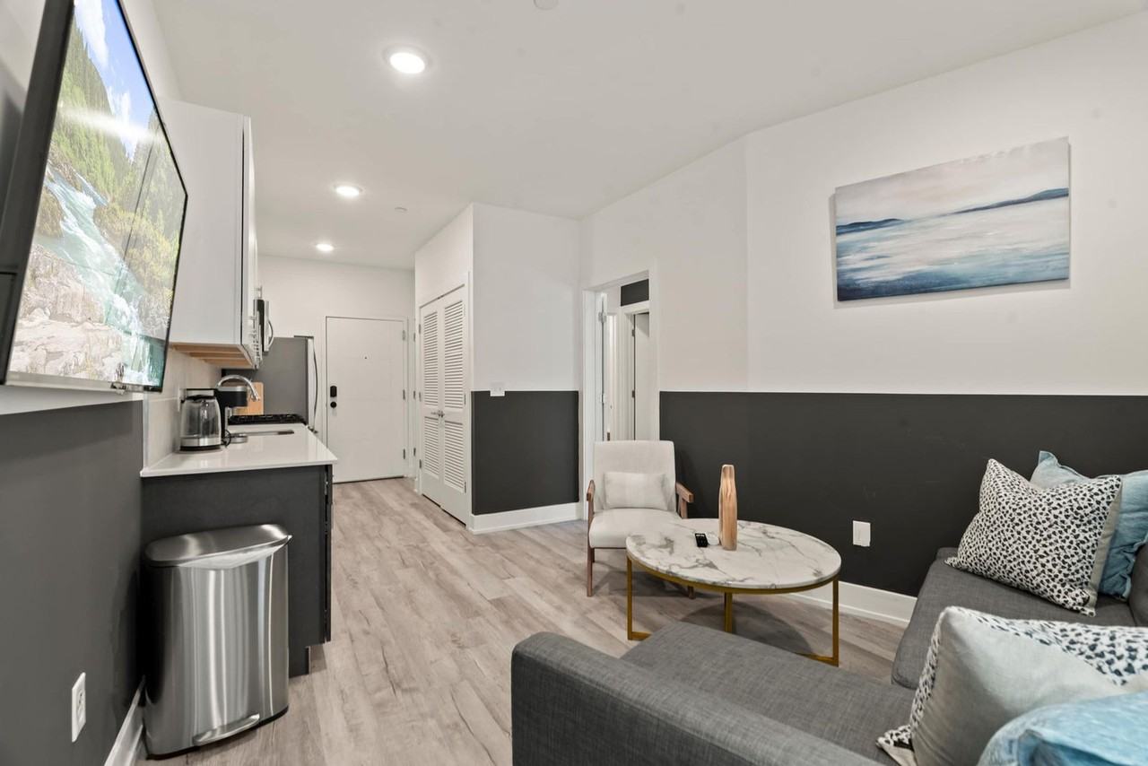 1214 North American Street - Photo 4 of 25