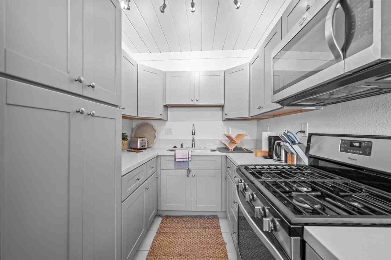 2710 L St #1330860P - Photo 7 of 15