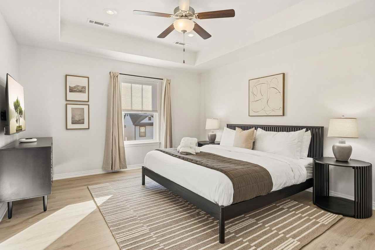 3813 W Pawnee Rd #1380463P - Photo 5 of 27