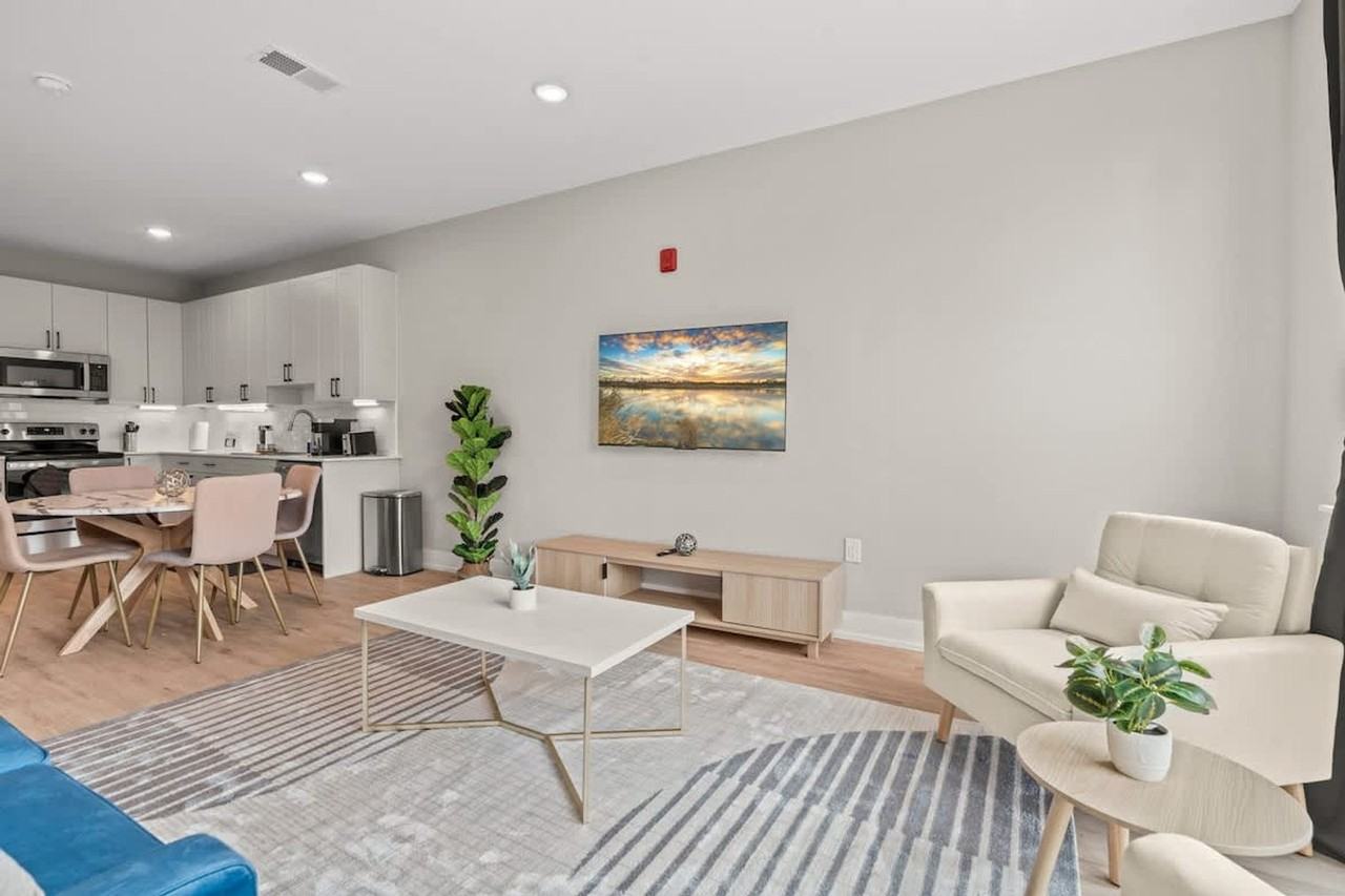 916 N Delaware Ave #1055887P - Photo 3 of 16