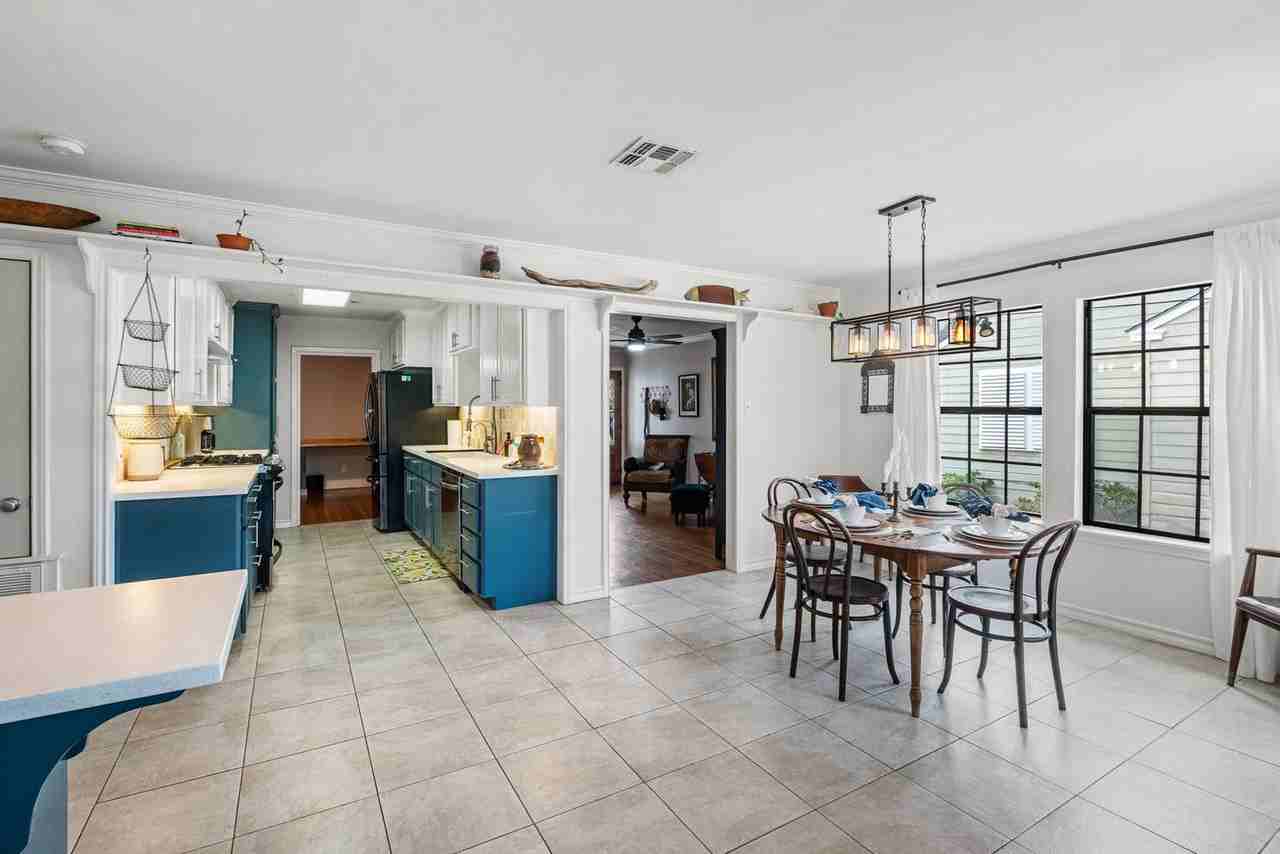 306 Naples St #1406937P - Photo 7 of 31