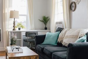 featured image of 905 Hill St