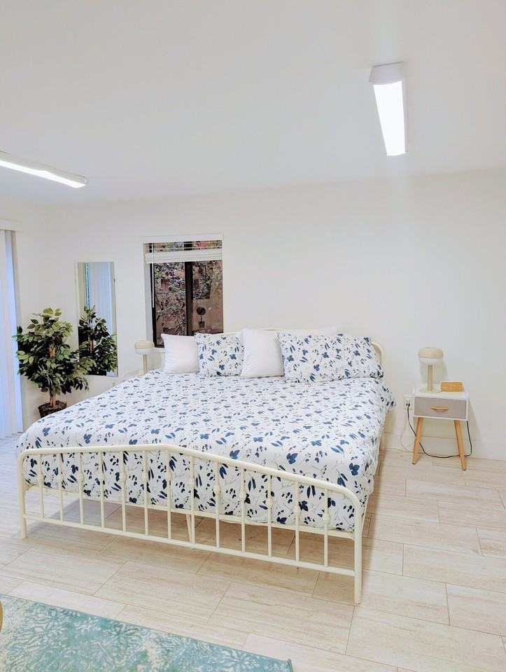 1323 Sw 22nd Ave #1407045P - Photo 3 of 7