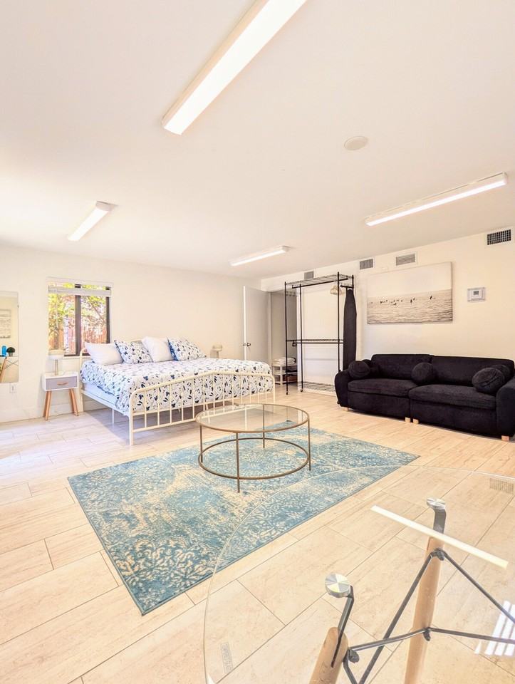 1323 Sw 22nd Ave #1407045P - Photo 7 of 7