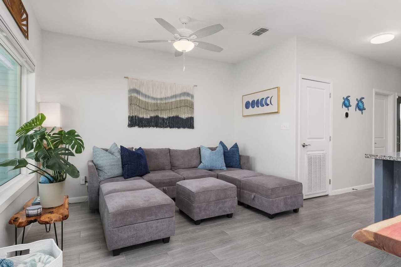 113 Las Joyas Prairie Boulevard #1407650P - Photo 2 of 29