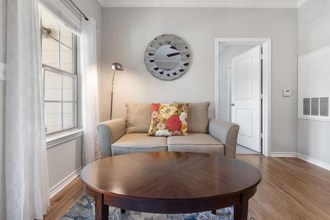 5511 Pecan Spgs #1407760P - Photo 6 of 50