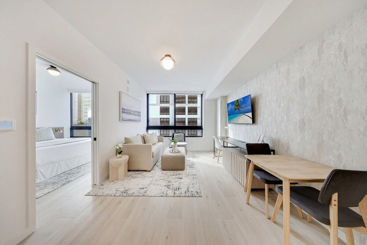 36 Ne 2nd St #1422353P - Photo 3 of 36