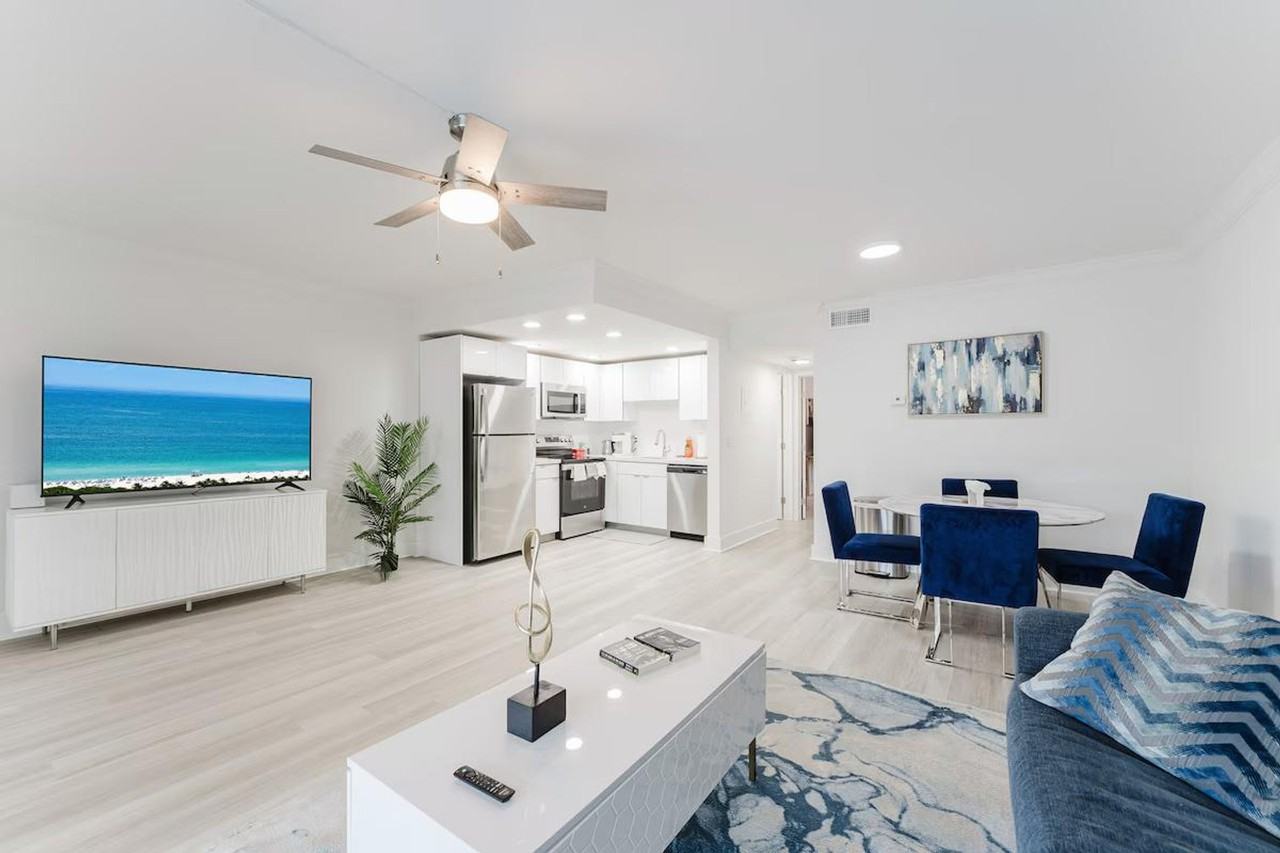 1015 Spanish River Rd #1424303P - Photo 4 of 49