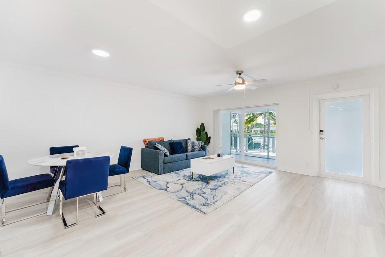 1015 Spanish River Rd #1424303P - Photo 5 of 49