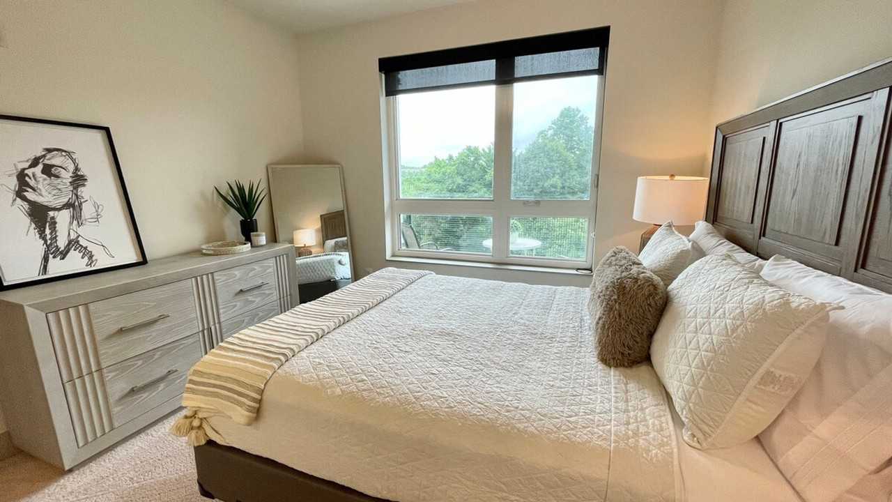 7480 Carriage Hills Dr #1395446P - Photo 4 of 37