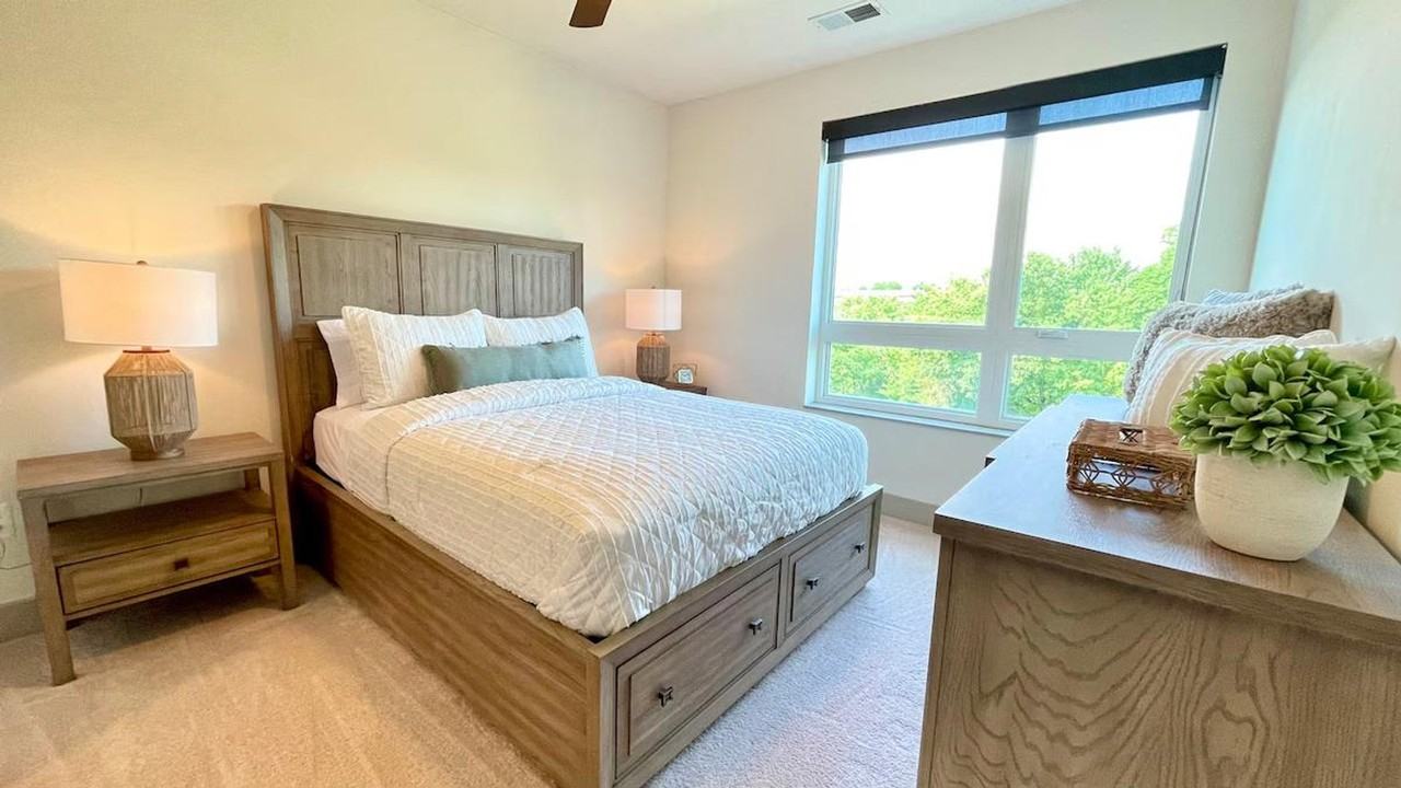 7480 Carriage Hills Dr #1395446P - Photo 7 of 37