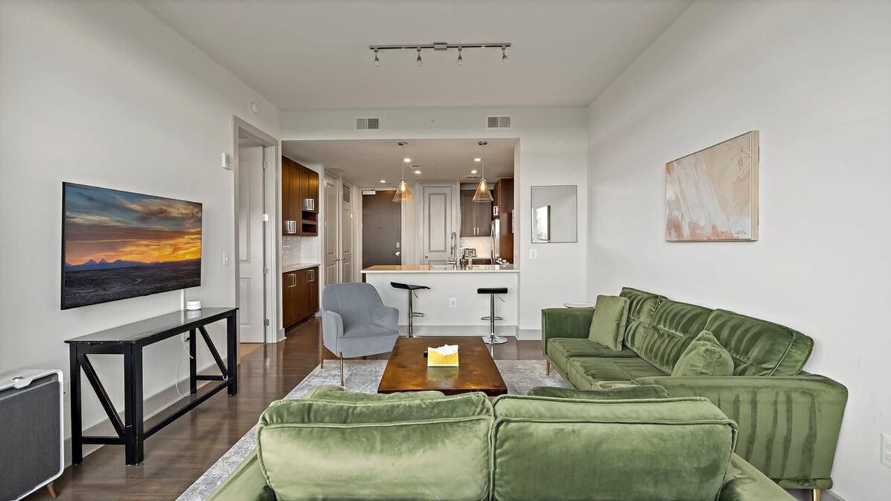 1544 Spring Gate Dr #1395460P - Photo 5 of 36