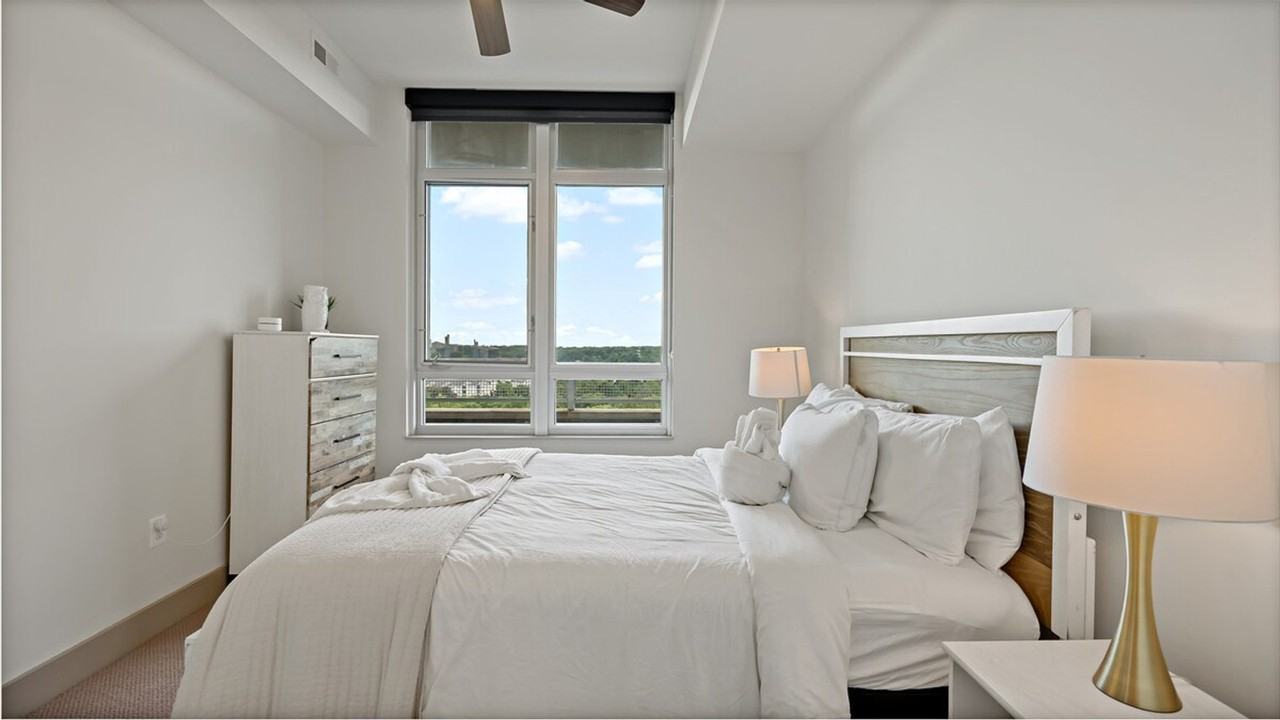 1544 Spring Gate Dr #1395460P - Photo 6 of 36