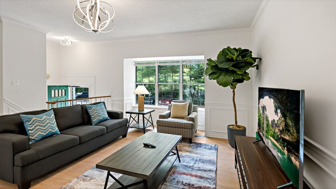 2310 Colts Neck Rd #1395393P - Photo 4 of 22