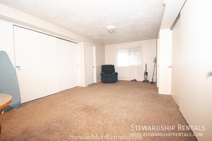 528 Tyler St #14 - Photo 6 of 11