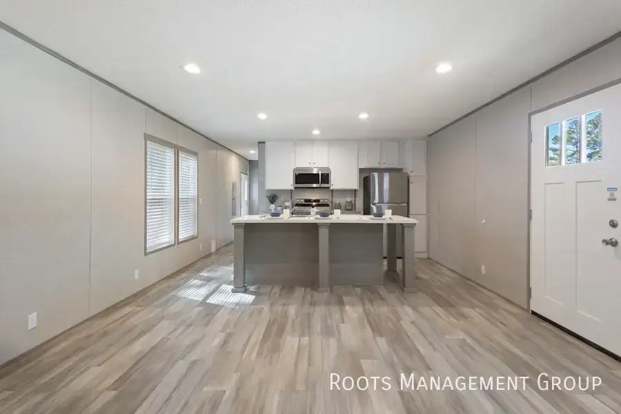 1966 Boxwood Ln #1966 - Photo 5 of 15