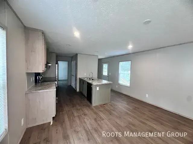 1943 Boxwood Ln #1943 - Photo 4 of 13