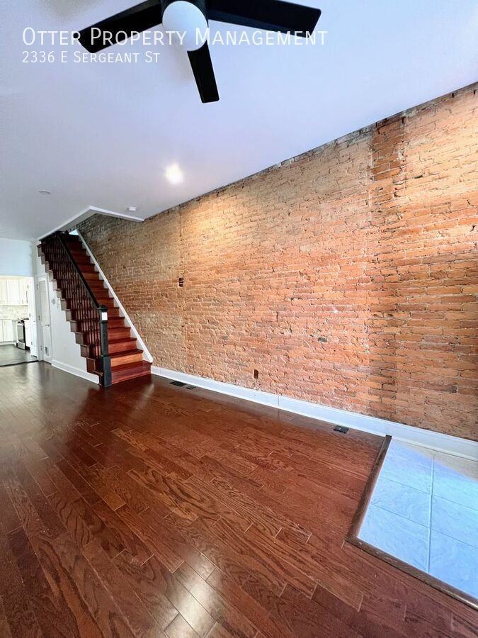 2336 E Sergeant St - Photo 7 of 35