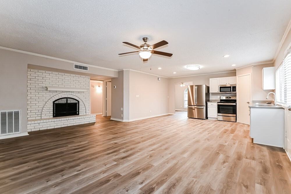 8902 Miami Dr - Photo 5 of 16