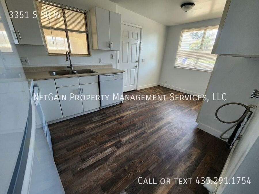 3351 S 50 W - Photo 4 of 12