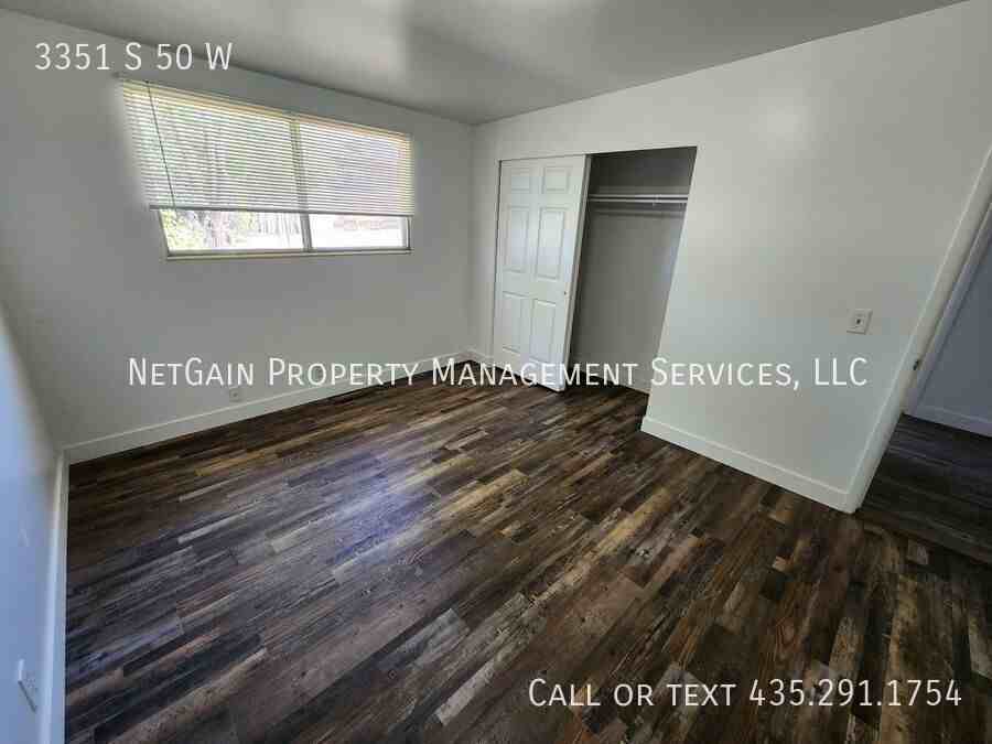 3351 S 50 W - Photo 7 of 12