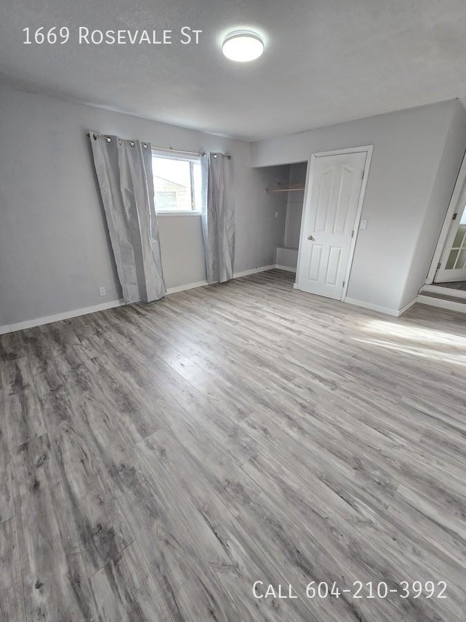 1669 Rosevale St - Photo 5 of 12