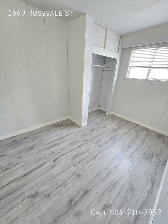 1669 Rosevale St - Photo 7 of 12