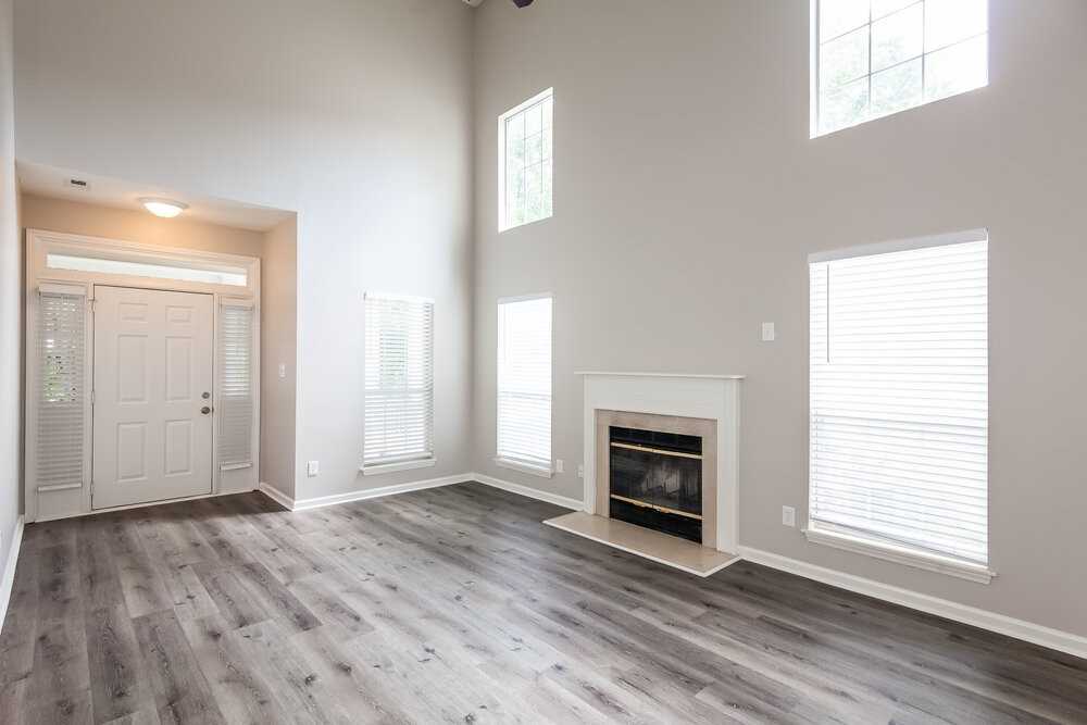 9105 Eaker Ct - Photo 4 of 17