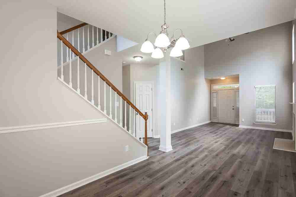 9105 Eaker Ct - Photo 6 of 17