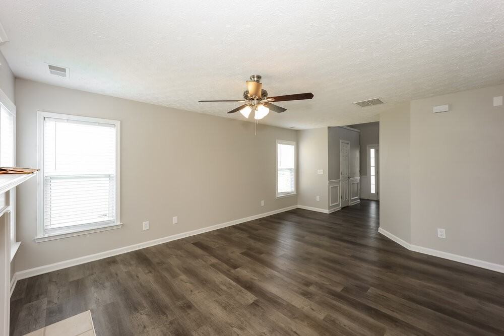 4130 Rockhill Ct - Photo 5 of 17