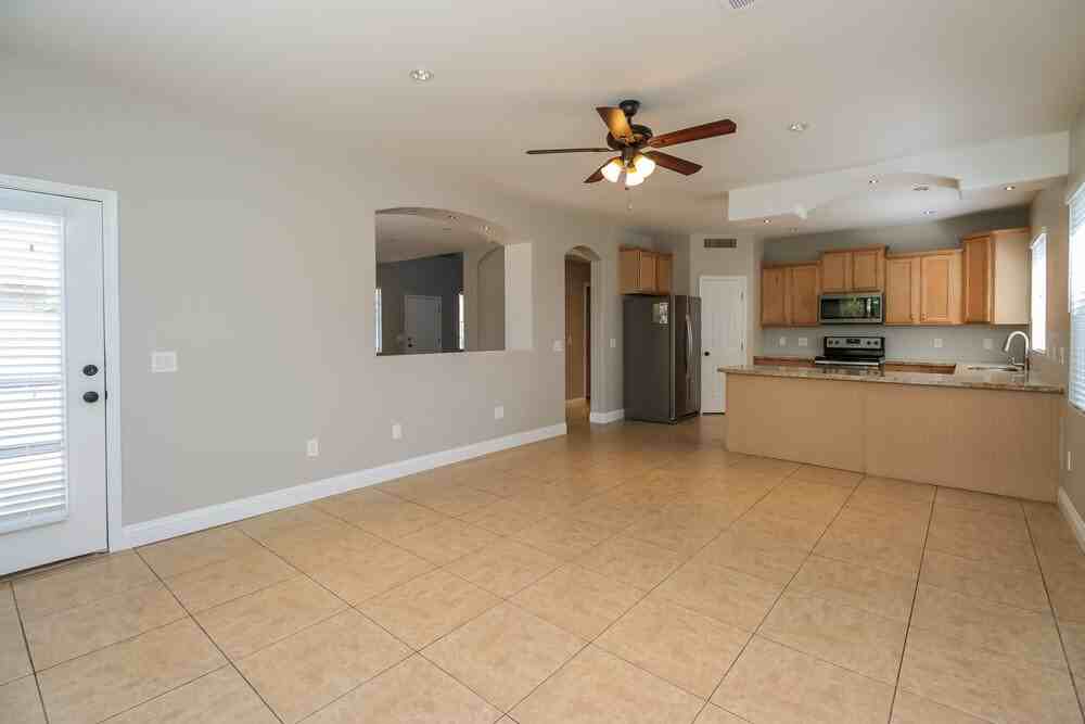 2027 S 87th Pl - Photo 2 of 16