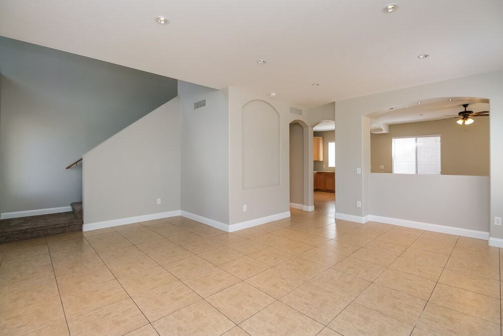 2027 S 87th Pl - Photo 5 of 16