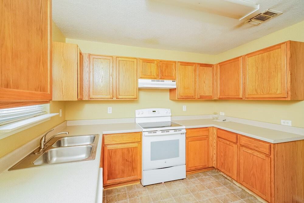 8007 Heights Vly - Photo 6 of 14