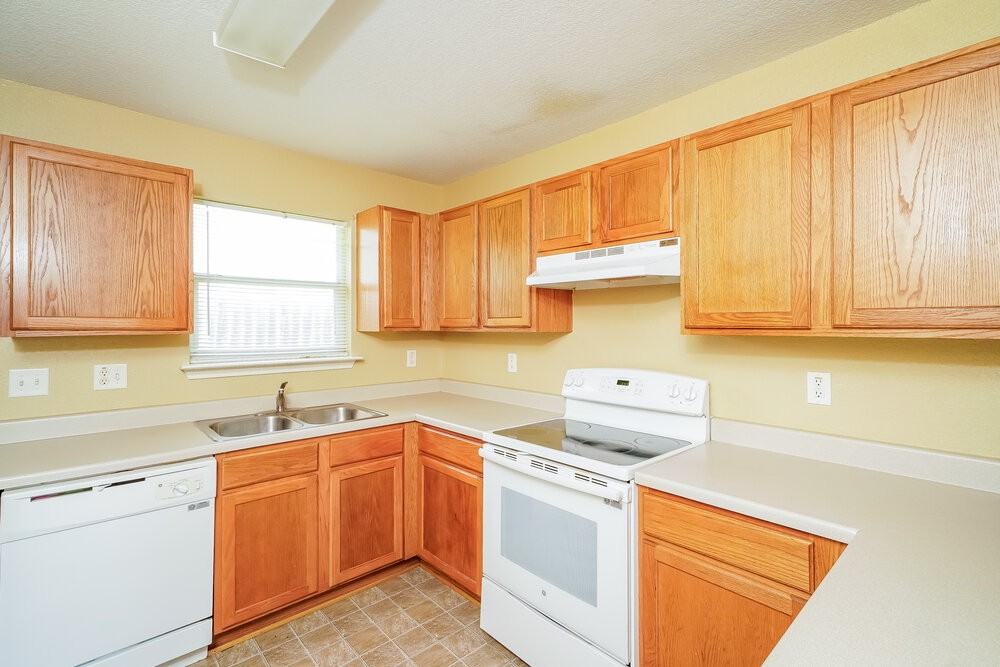 8007 Heights Vly - Photo 7 of 14