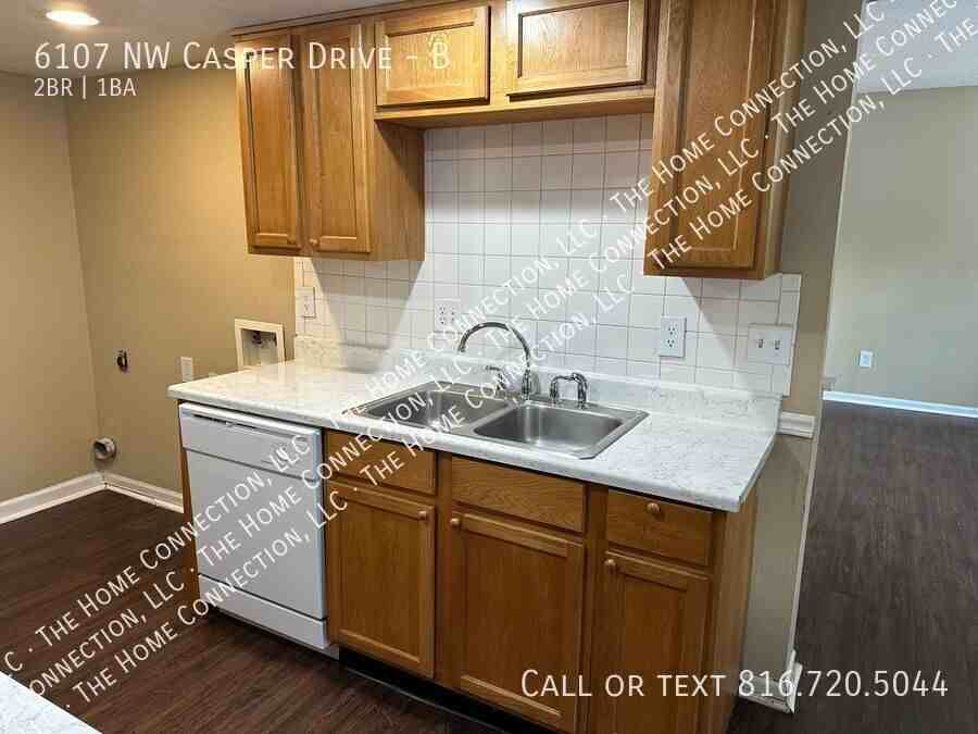 6107 Nw Casper Dr #B - Photo 3 of 15