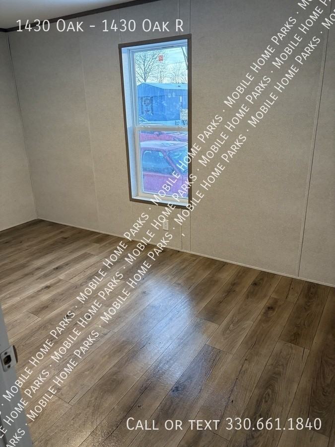 1430 Oak St #1430OAKR - Photo 7 of 9