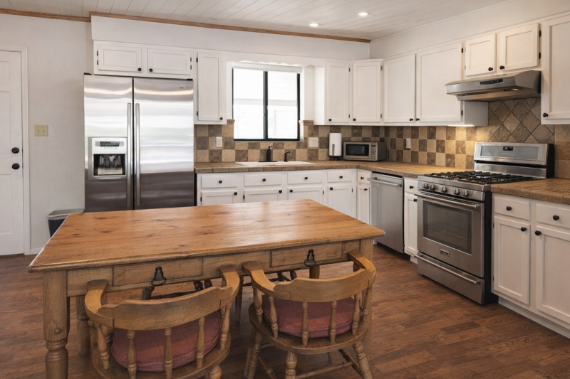 1007 Calle De Oro - Photo 4 of 17