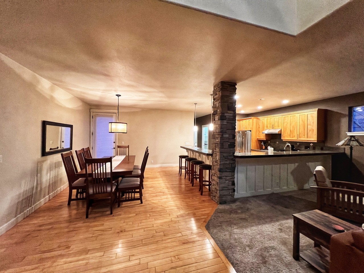 319 Northwest Flagline Drive - Photo 3 of 26