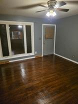 528 Camrose Dr - Photo 1 of 1