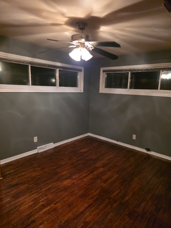 528 Camrose Dr - Photo 3 of 11