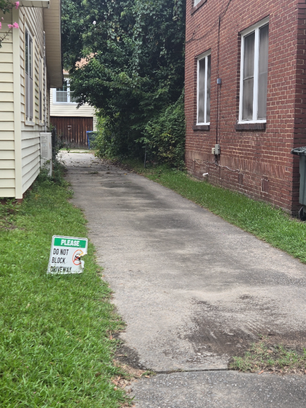 2217 Marion St - Photo 3 of 8